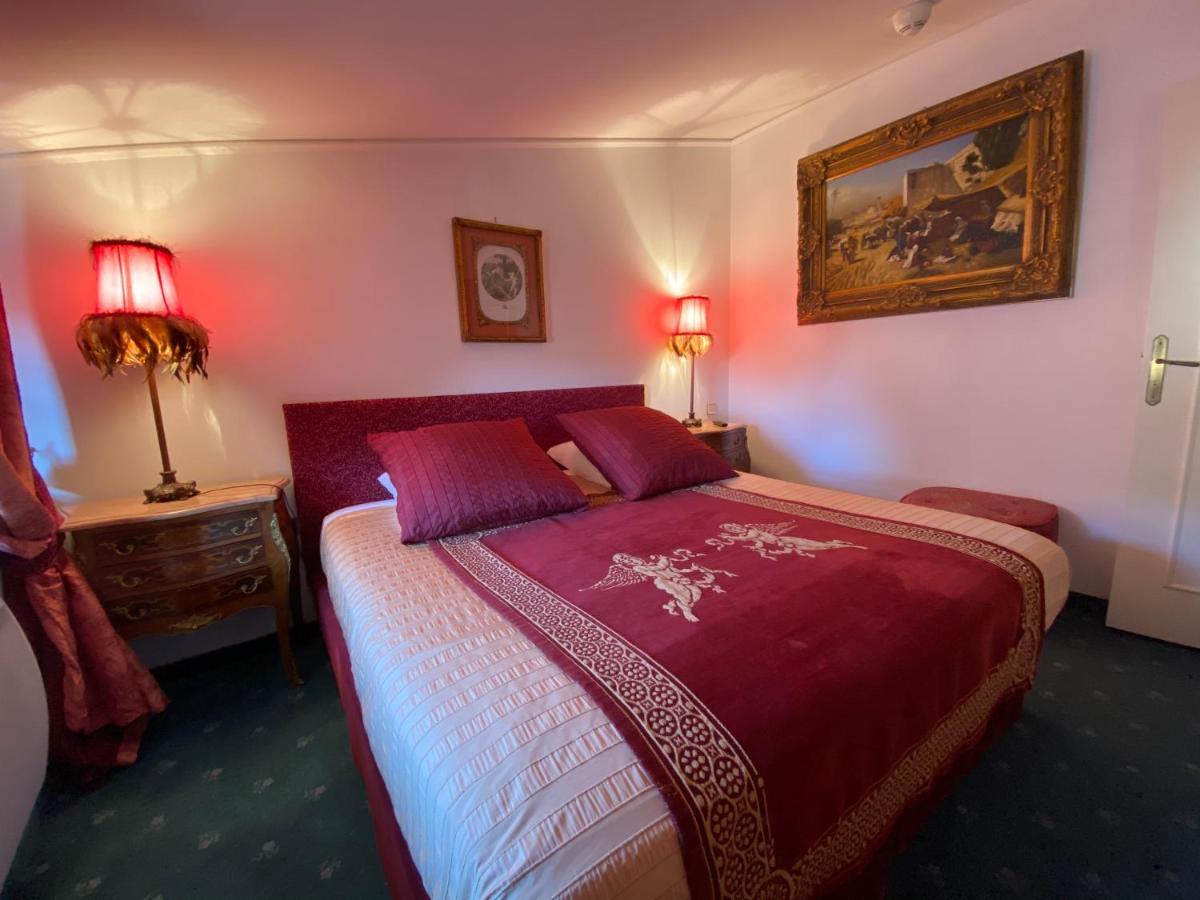 Hotel Le Saint Laurent Luaran gambar