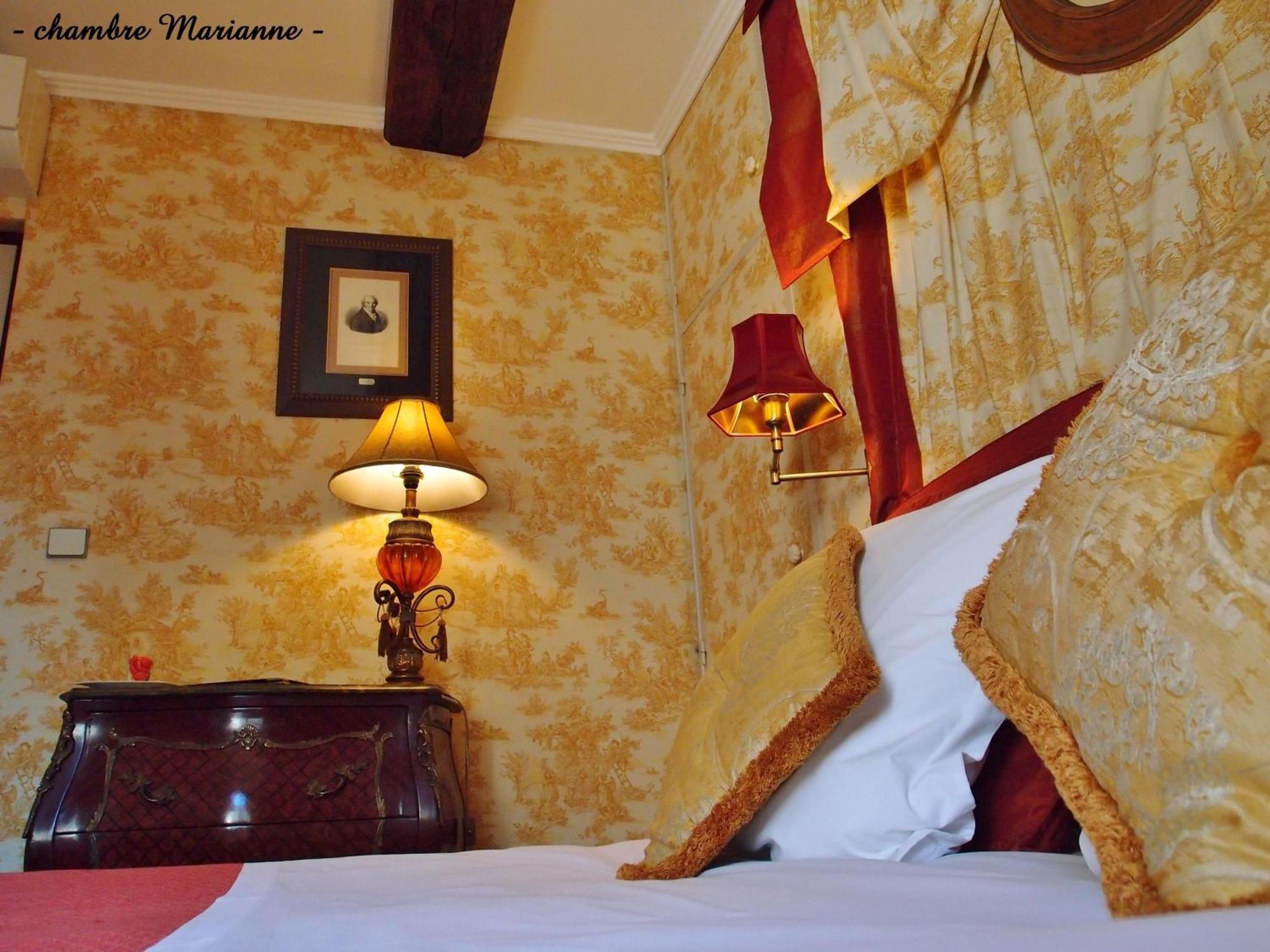 Hotel Le Saint Laurent Bilik gambar