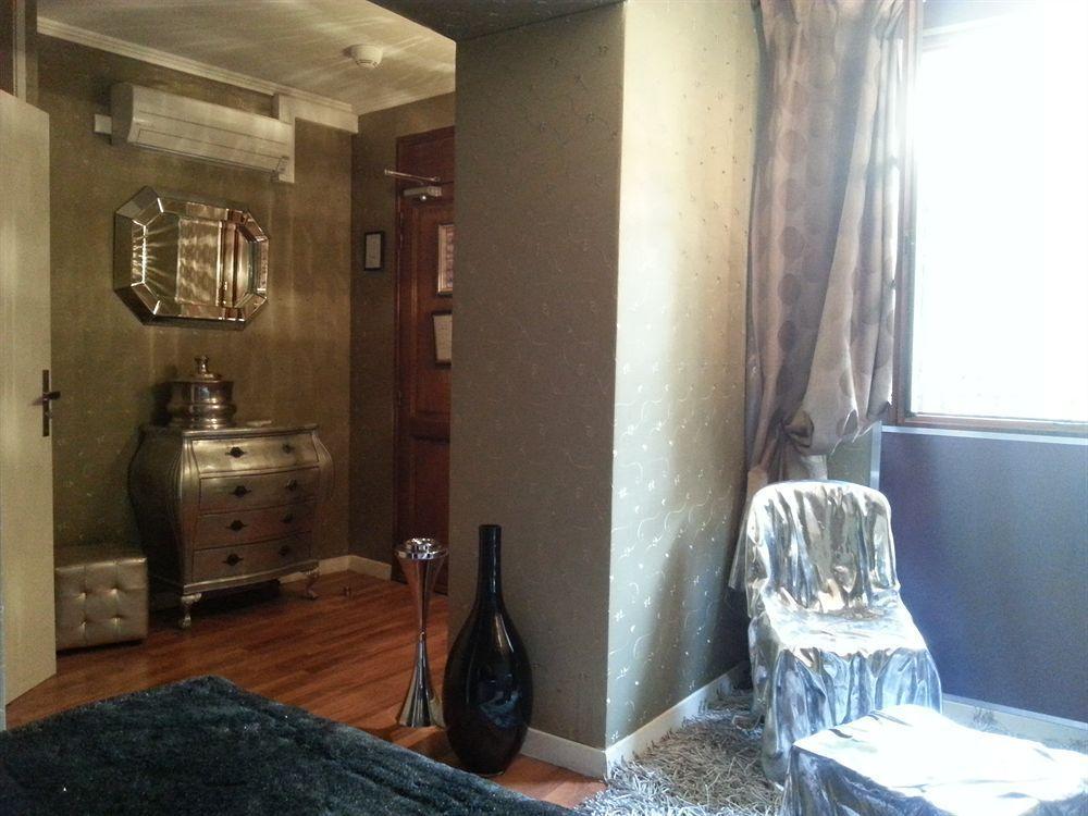 Hotel Le Saint Laurent Luaran gambar