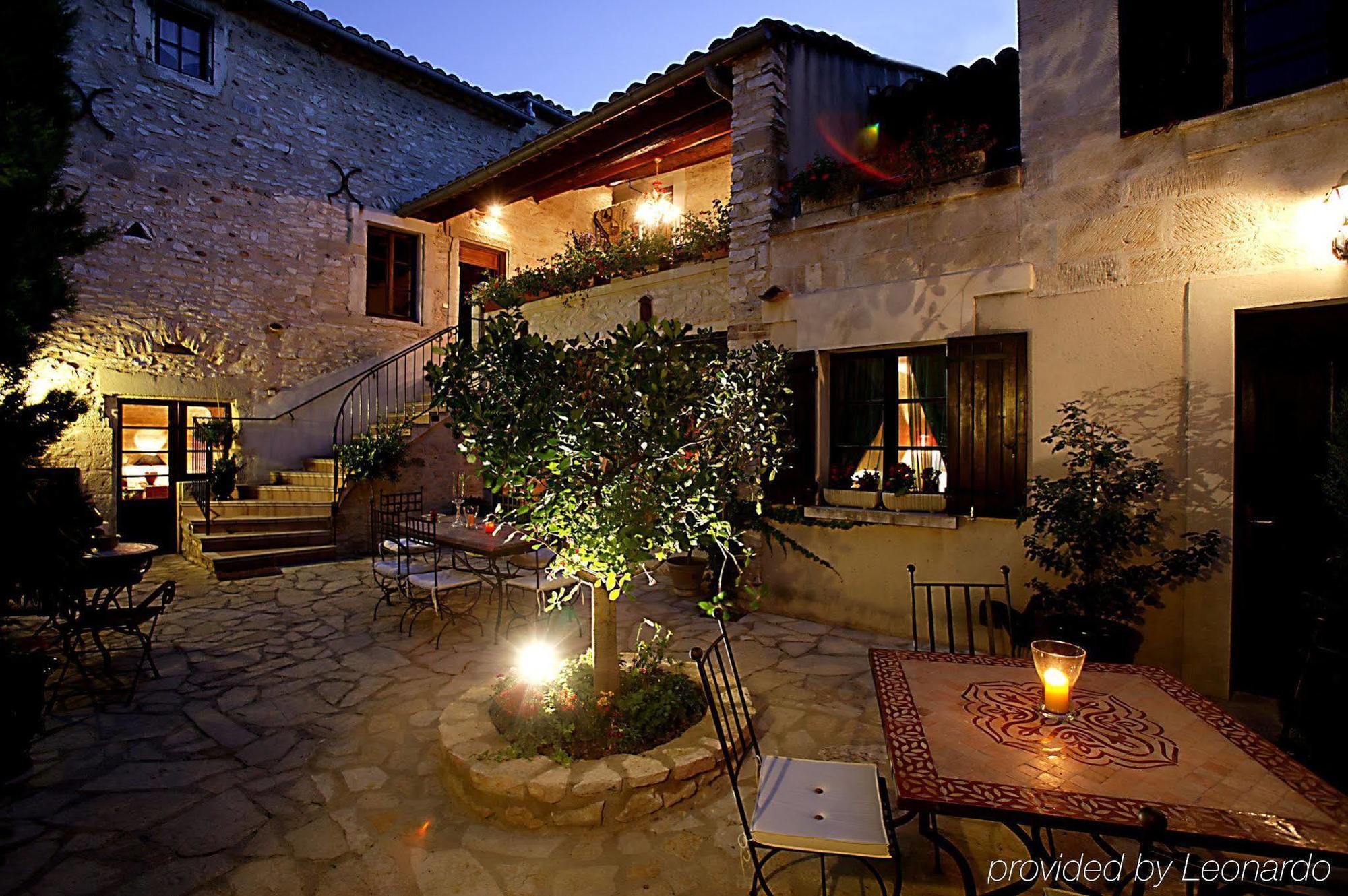 Hotel Le Saint Laurent Luaran gambar